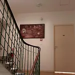 Hotel Du Rocher 2*
