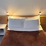 Du Rocher Hotel 2*