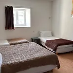 Du Rocher Hotel