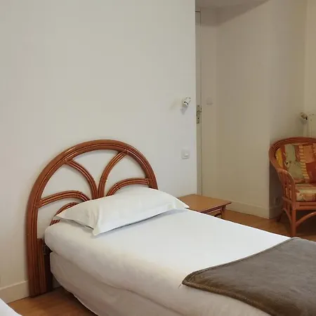 Du Rocher לו קלאר