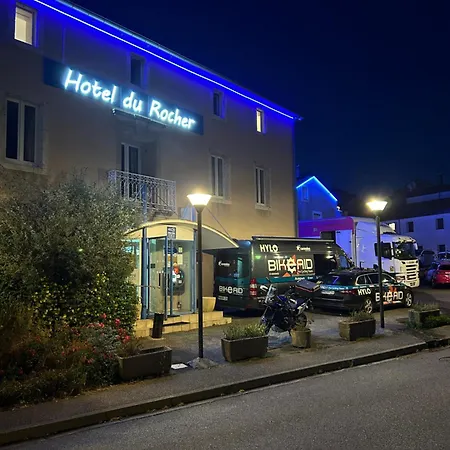 Du Rocher מלון